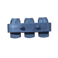 Embout pour trois lattes en bois