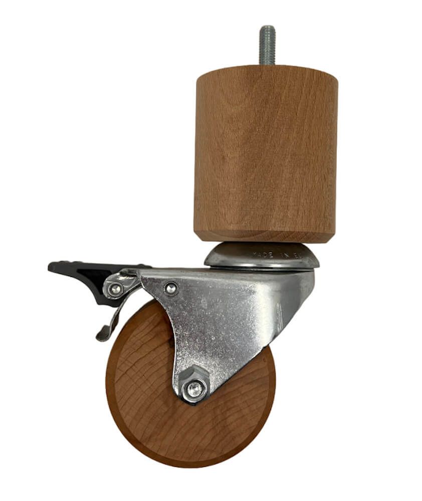 Bed foot with roulette and brake
