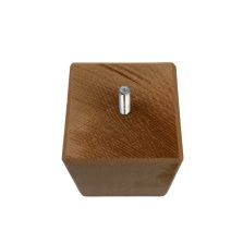 Square bomstand feet
