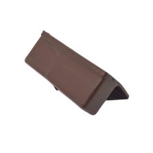 Tip for slats that grit